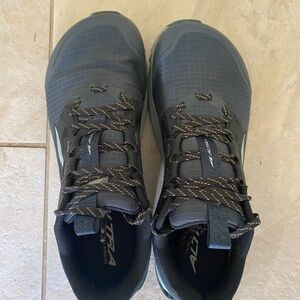 Altra women’s lone peak 8 women’s size 10